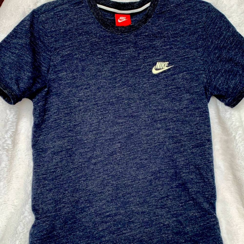 NIKE MEN’s adult small shirt—BLUE.  Like new.